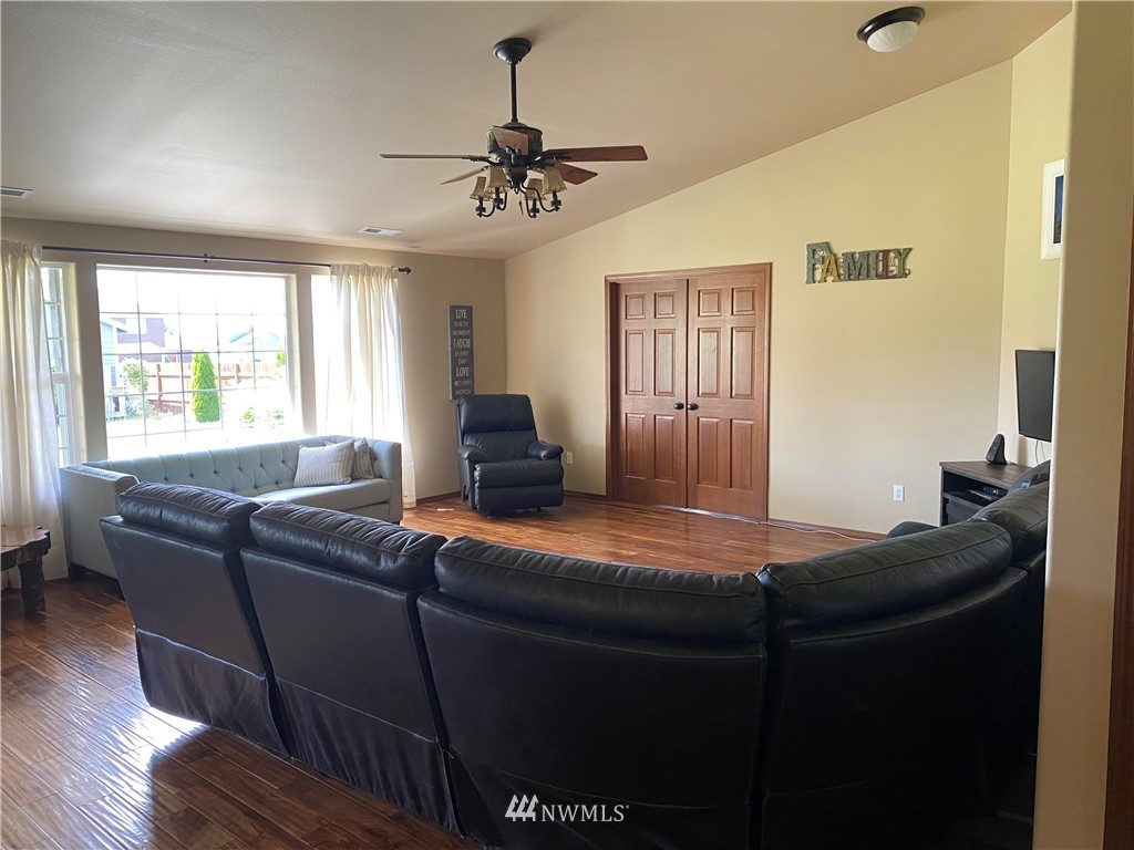 116 Rd I.4 Northeast Moses Lake, WA 98837 - Photo 10 of 36 Gallery Image 10