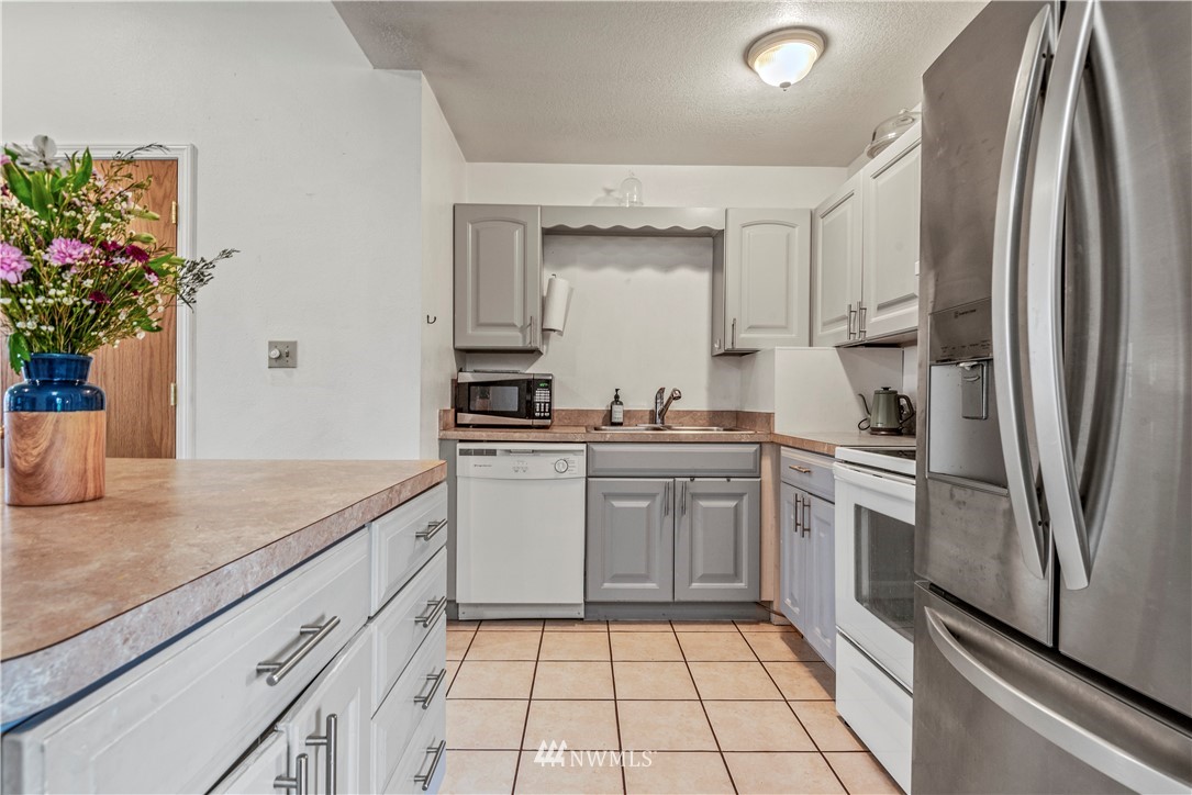 369 Beech Street Longview, WA 98632 - Photo 10 of 30 Gallery Image 10