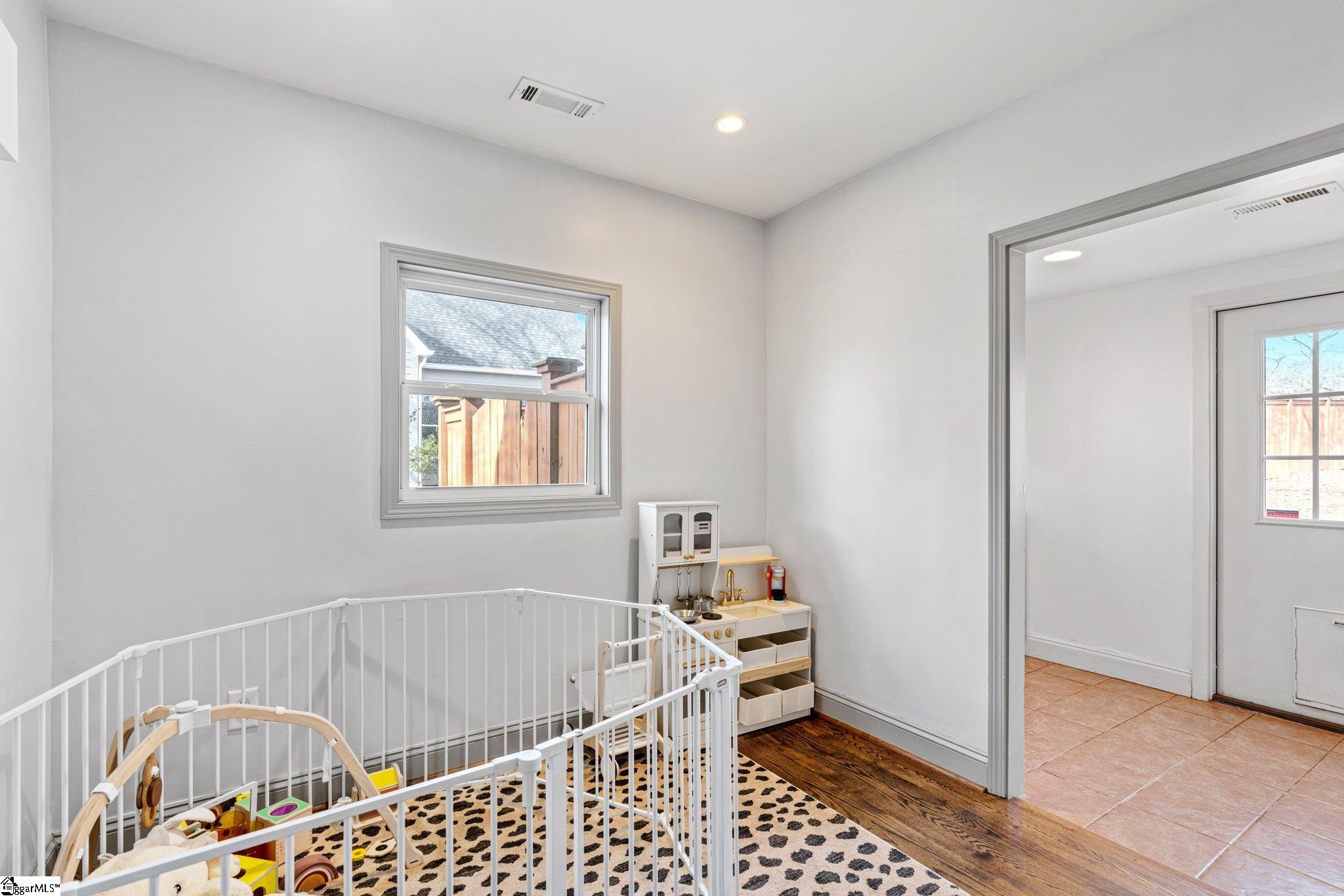 6 Grey Street Greenville, SC 29605 - Photo 33 of 41