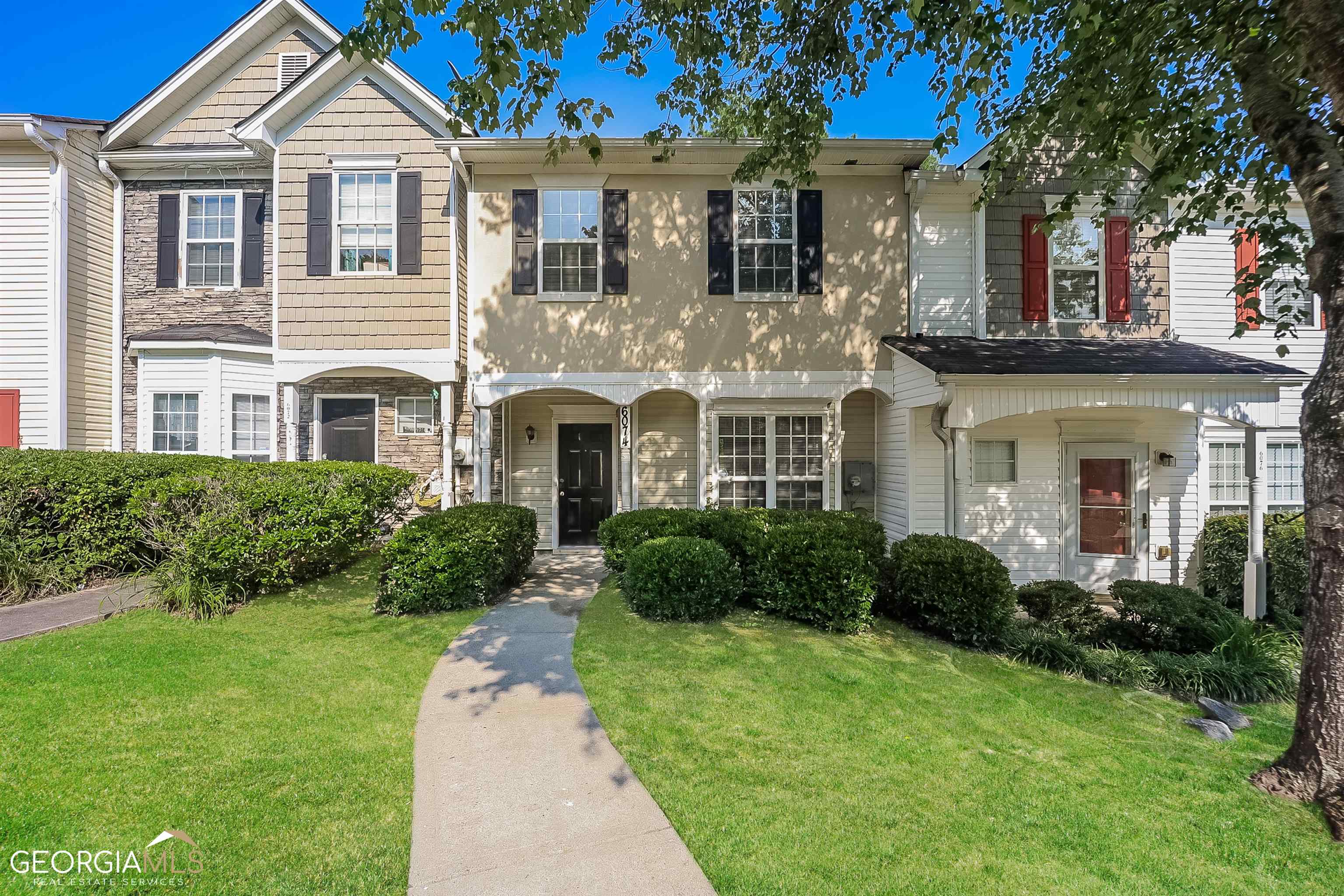 6074 Camden Forrest Drive, Riverdale, GA 30296 Compass