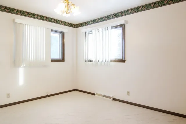 $265,000 | 1905 Roosevelt Avenue, Oshkosh, WI 54901