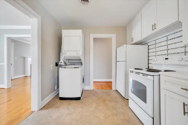 $1,760 | 1709 Sherwood Avenue Southwest, Roanoke, VA 24015