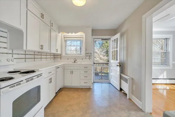 $1,760 | 1709 Sherwood Avenue Southwest, Roanoke, VA 24015