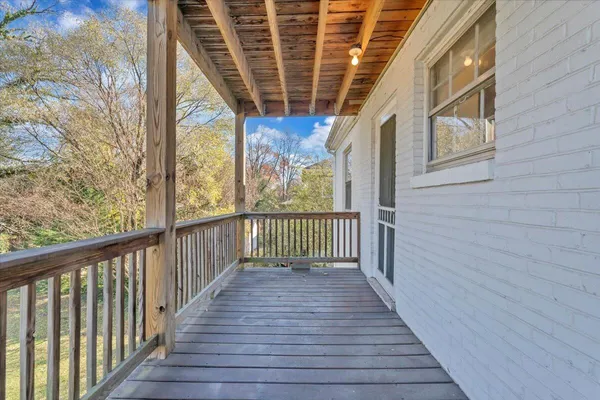 $1,760 | 1709 Sherwood Avenue Southwest, Roanoke, VA 24015