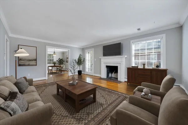 $1,730 | 1709 Sherwood Avenue Southwest, Roanoke, VA 24015