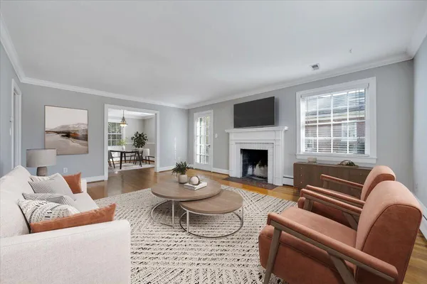 $1,760 | 1709 Sherwood Avenue Southwest, Roanoke, VA 24015