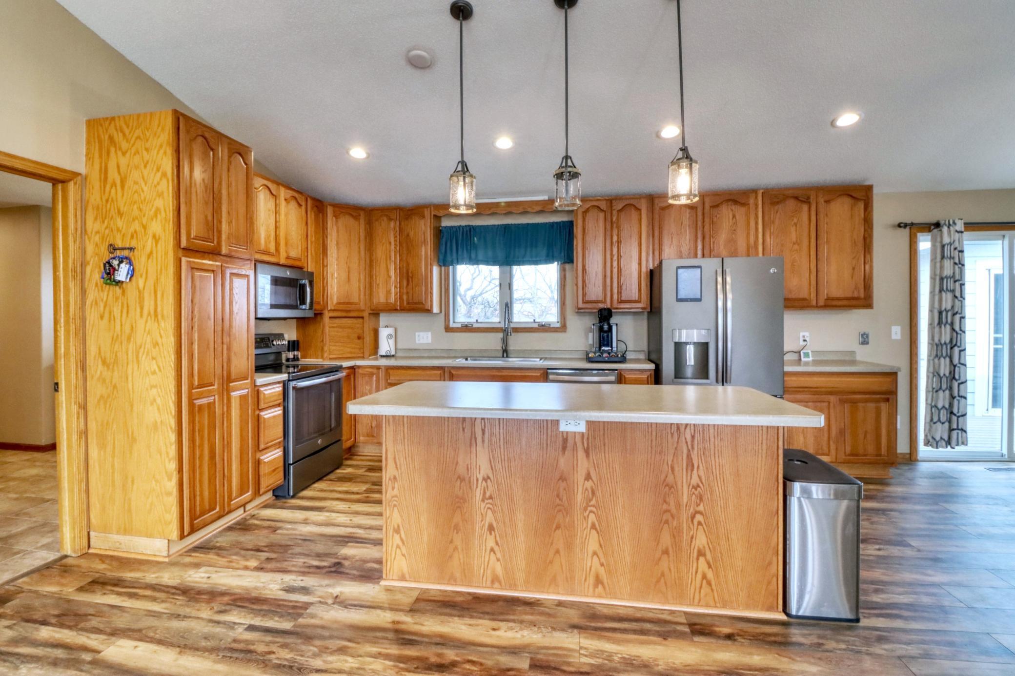 655 Christensen Court Mapleton, ND 58059 - Photo 17 of 91