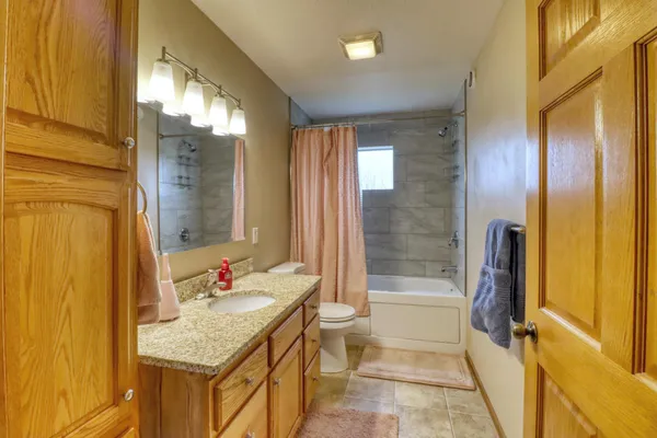 $584,900 | 655 Christensen Court, Mapleton, ND 58059