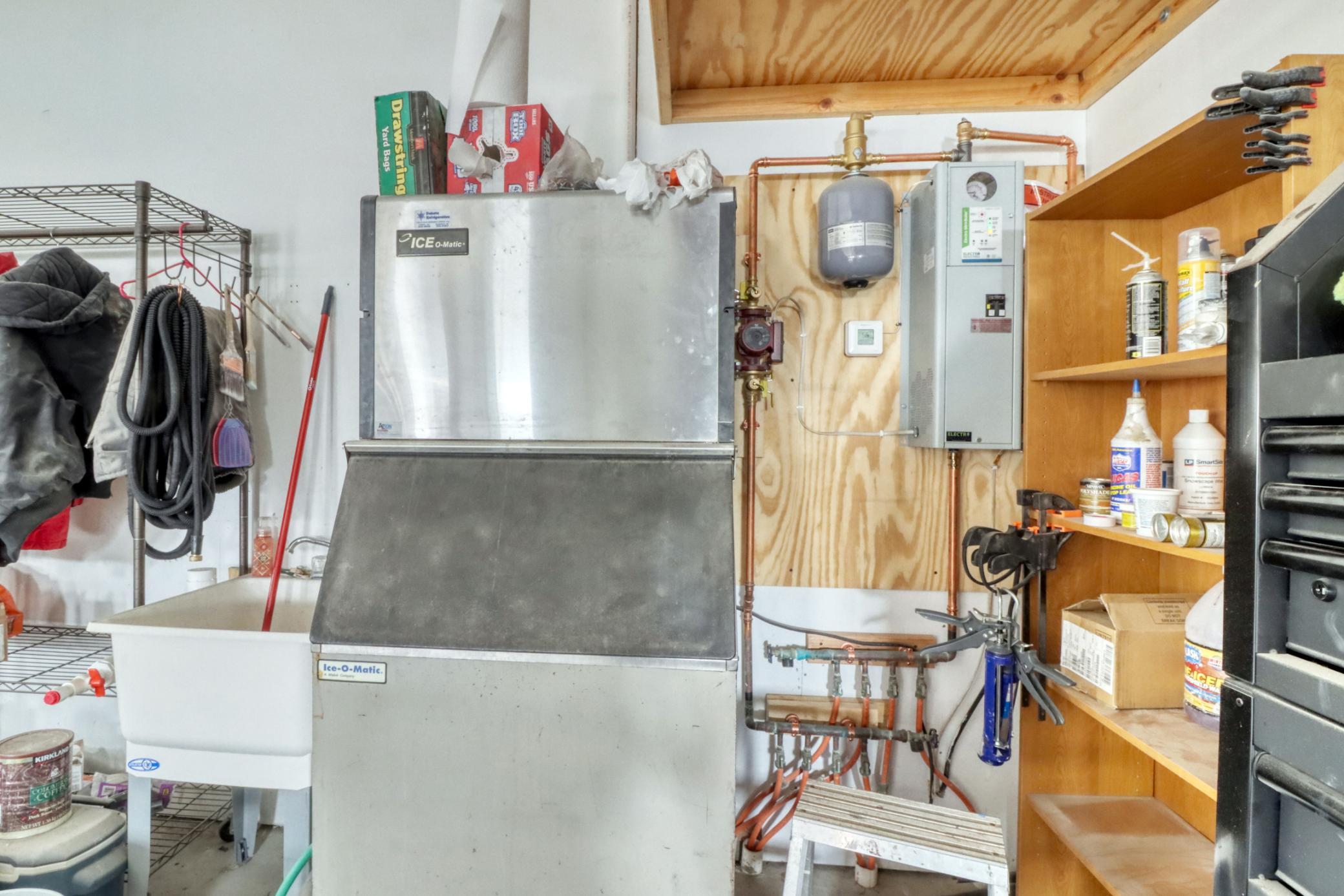 655 Christensen Court Mapleton, ND 58059 - Photo 65 of 91