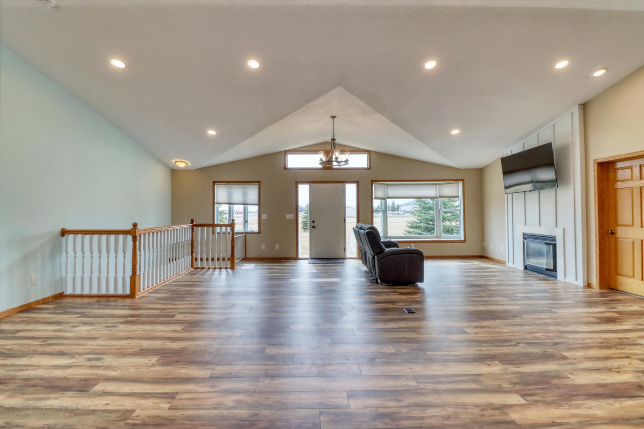 655 Christensen Court Mapleton, ND 58059 - Photo 9 of 91