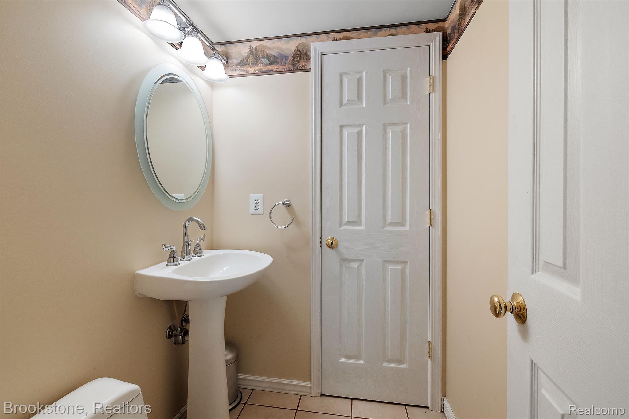5250 Bishop Road Dryden, MI 48428 - Photo 57 of 65 Lower half bath.