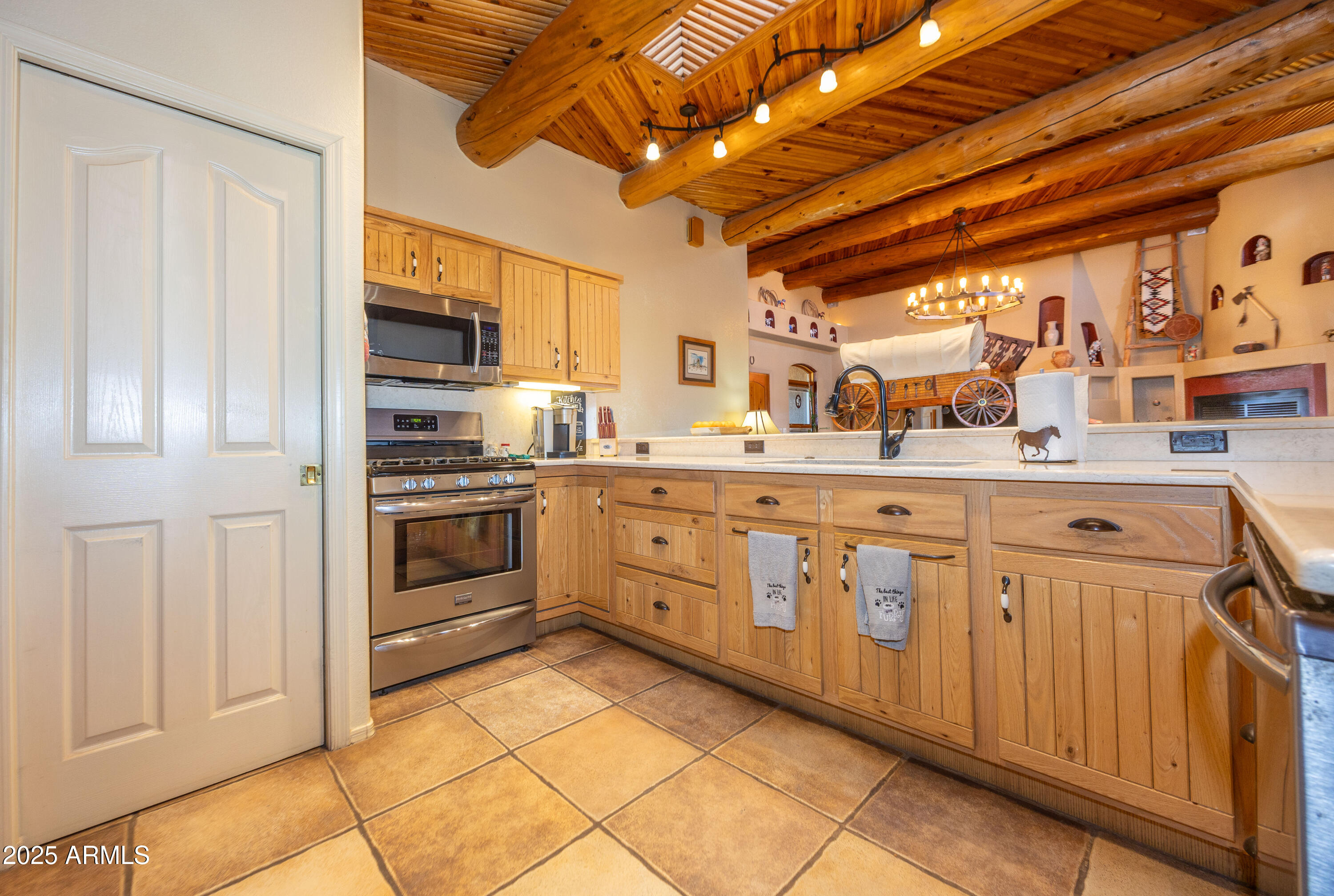8111 South Almosta Ranch Road Hereford, AZ 85615 - Photo 14 of 35 0M5A6231