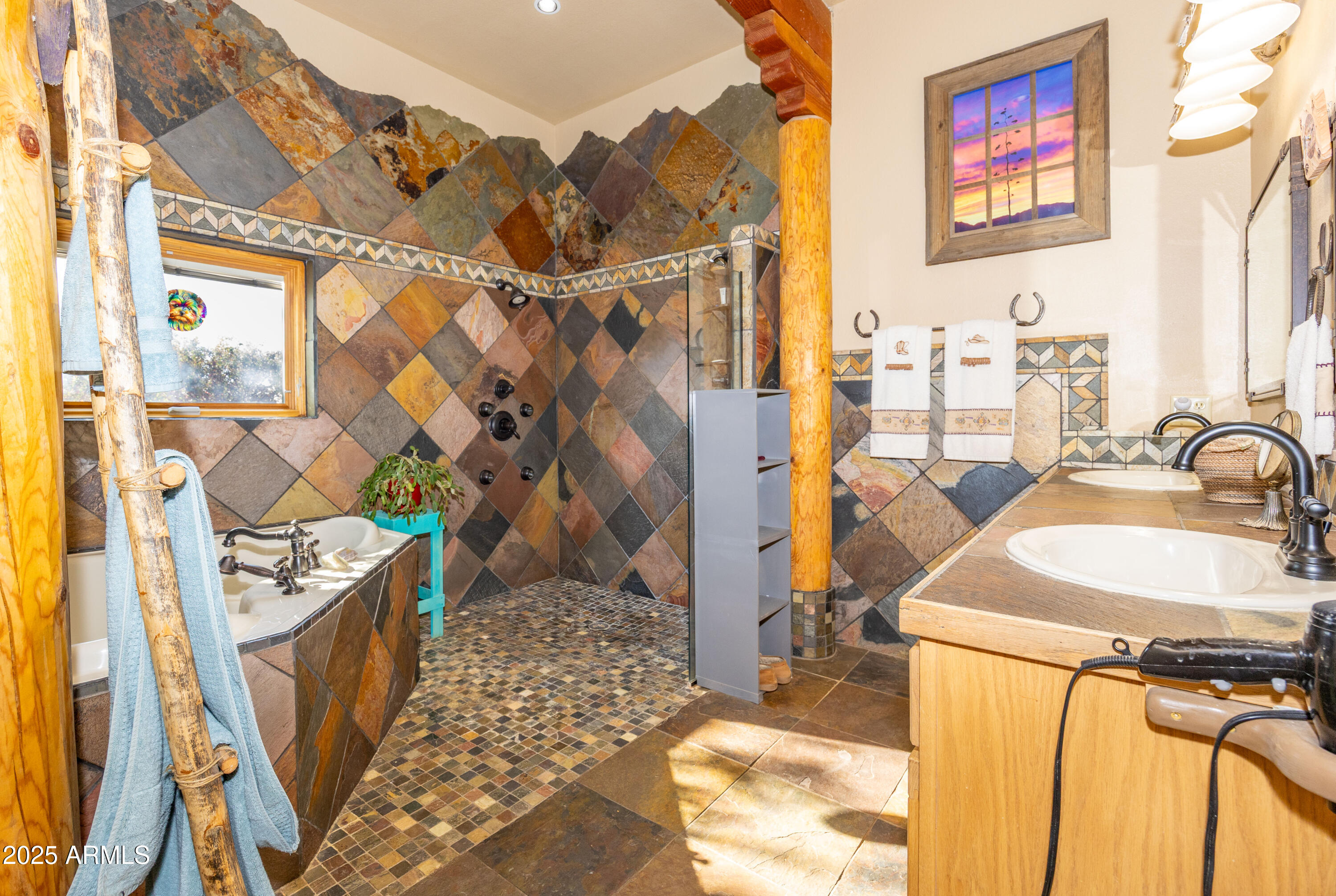 8111 South Almosta Ranch Road Hereford, AZ 85615 - Photo 17 of 35 0M5A6244