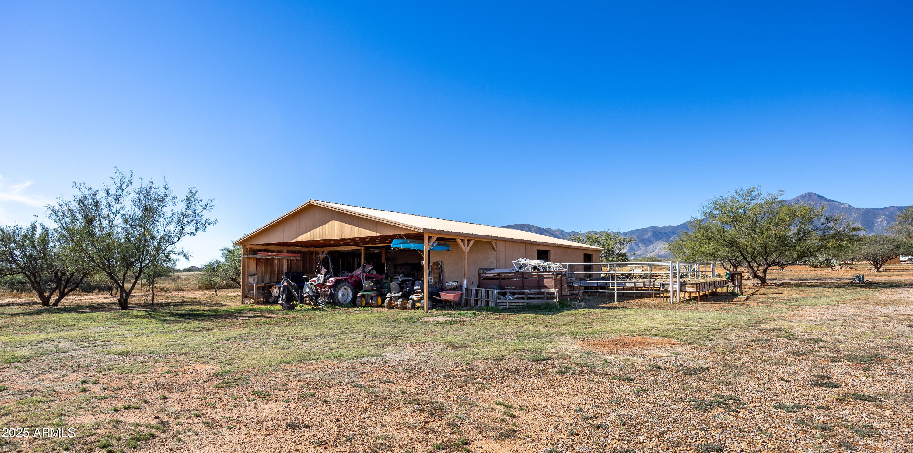 8111 South Almosta Ranch Road Hereford, AZ 85615 - Photo 9 of 35 0M5A6308