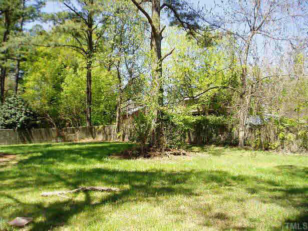 1017 Pebblebrook Drive Raleigh, NC 27609 - Photo 5 of 5 Gallery Image 5