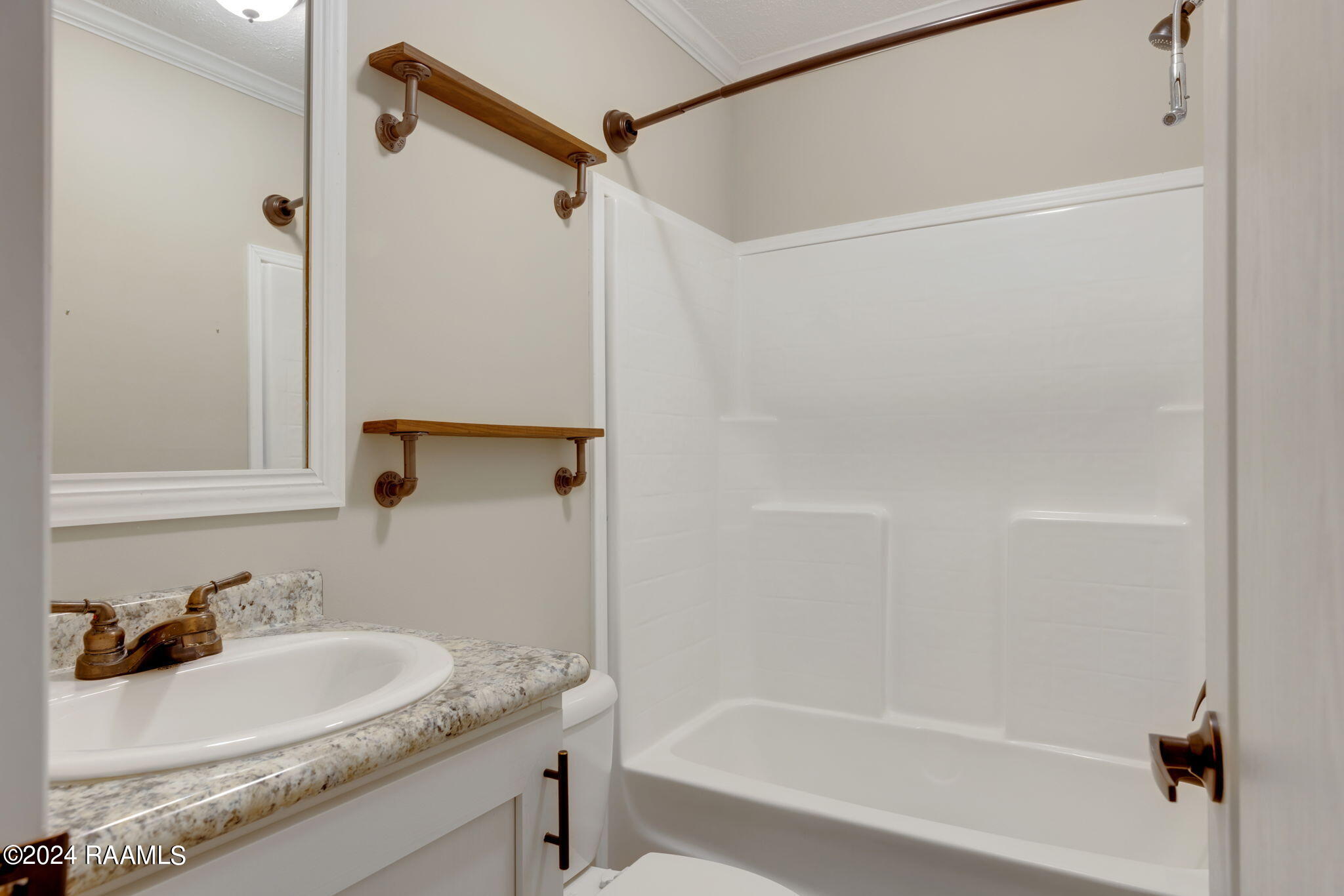 1037 Burke Road Broussard, LA 70518 - Photo 15 of 19 Guest Bath