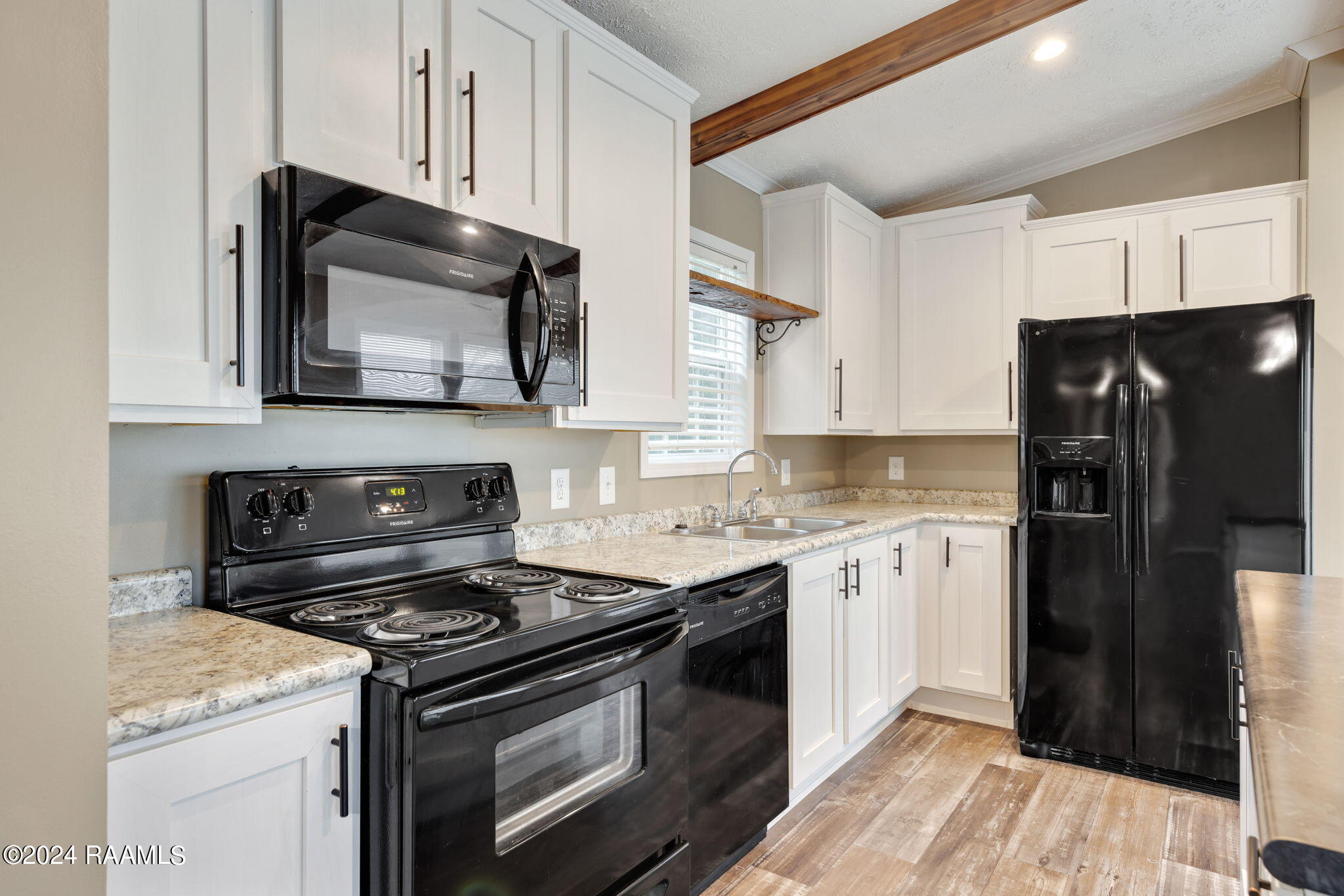 1037 Burke Road Broussard, LA 70518 - Photo 7 of 19 Appliances Included!