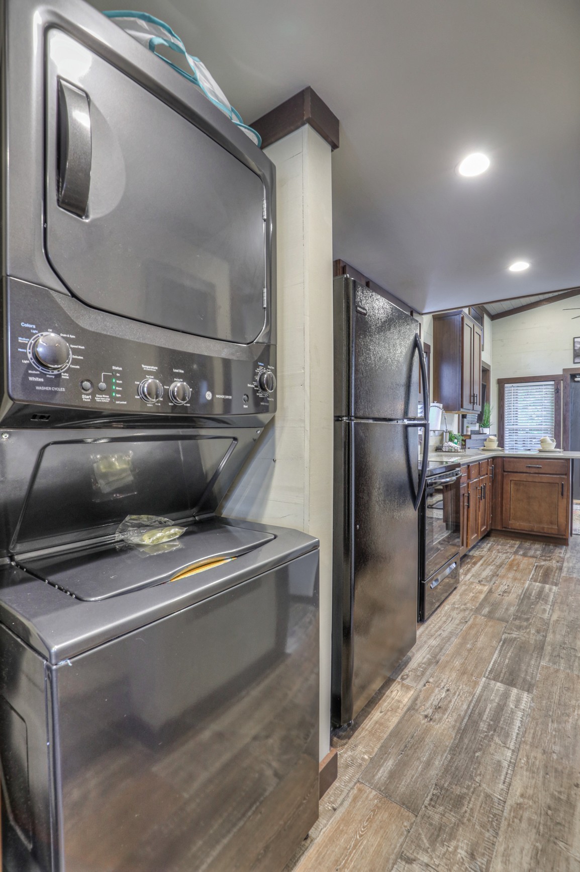 574 Deer Lick Trail Monteagle, TN 37356 - Photo 18 of 21 a view of a kitchen with a stove