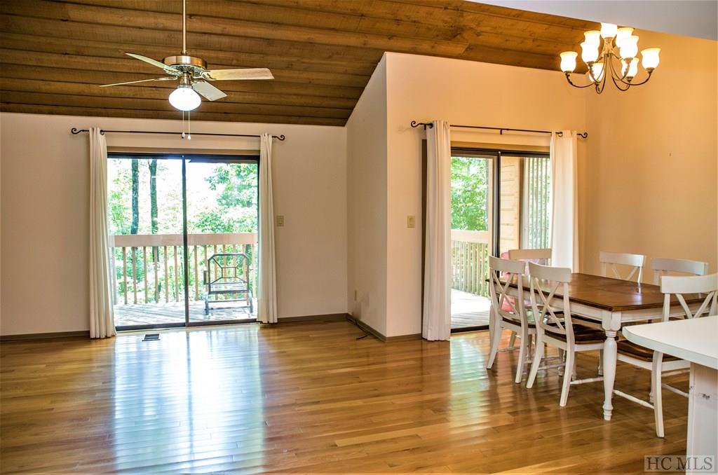 228-59 Emerald Ridge Road, Unit 59 Sapphire, NC 28774 - Photo 3 of 10 Gallery Image 3