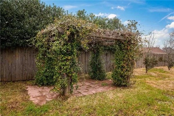 $550,000 | 6412 Tennyson Oaks Lane, Alexandria, LA 71301