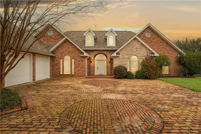 $550,000 | 6412 Tennyson Oaks Lane, Alexandria, LA 71301