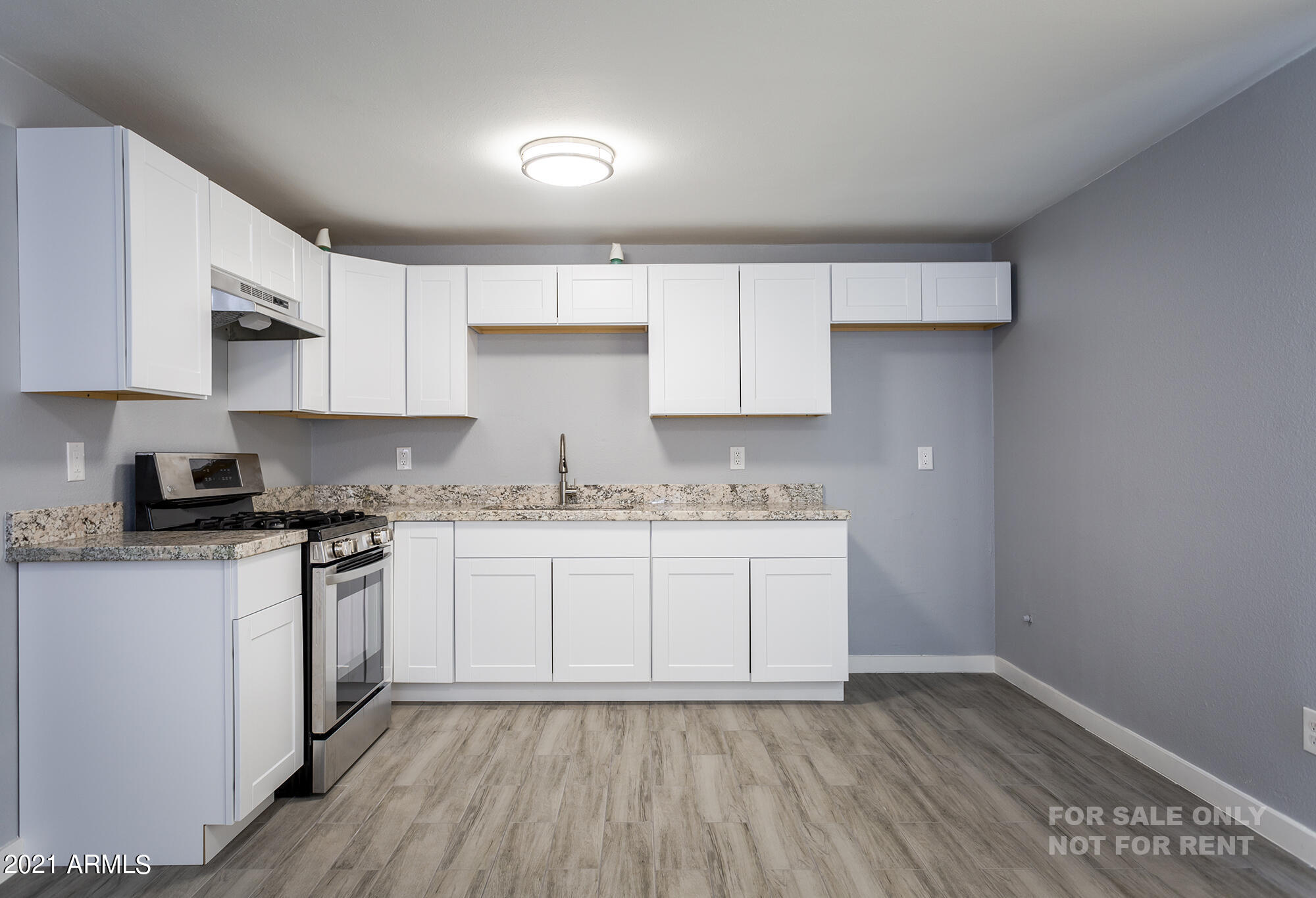 6542 West Granada Road Phoenix, AZ 85035 - Photo 8 of 21 0T7A9855