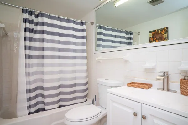 $234,999 | 701 Pine Drive, Unit 107, Pompano Beach, FL 33060