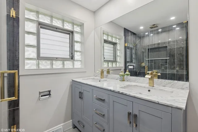 $619,000 | 932 60th Place, Downers Grove, IL 60516