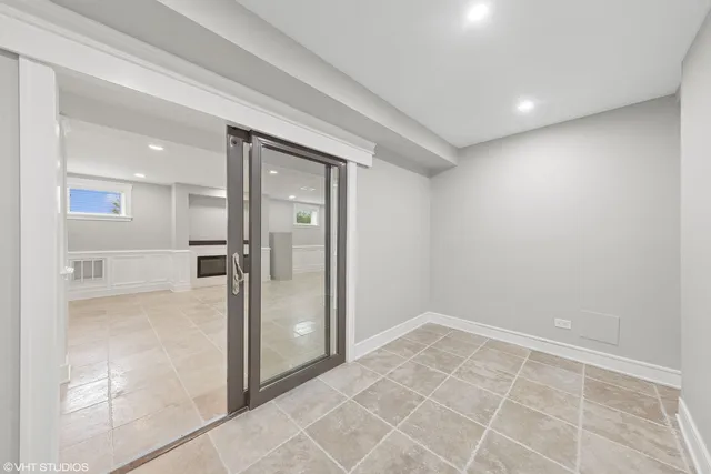 $619,000 | 932 60th Place, Downers Grove, IL 60516