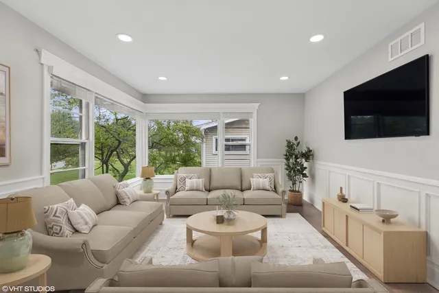 $619,000 | 932 60th Place, Downers Grove, IL 60516