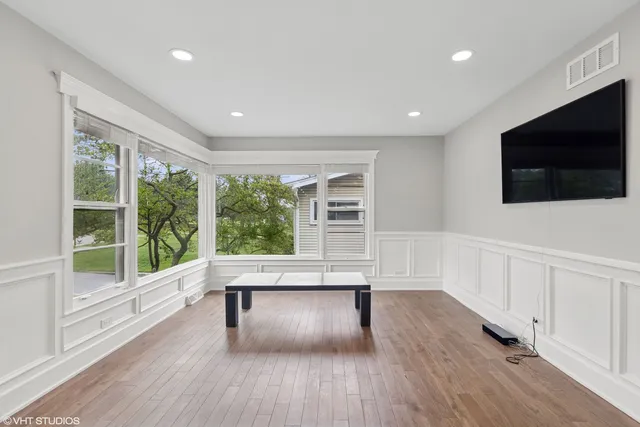 $619,000 | 932 60th Place, Downers Grove, IL 60516