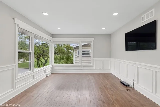 $619,000 | 932 60th Place, Downers Grove, IL 60516