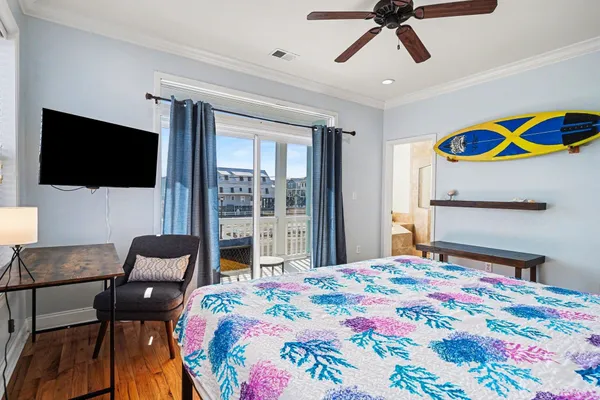 $899,900 | 225 B Dogwood Drive North, Murrells Inlet, SC 29576