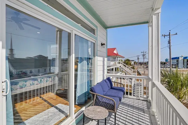 $899,900 | 225 B Dogwood Drive North, Murrells Inlet, SC 29576