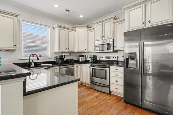 $899,900 | 225 B Dogwood Drive North, Murrells Inlet, SC 29576