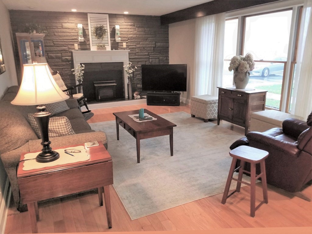 100 Cross Road Holyoke, MA 01040 - Photo 14 of 28