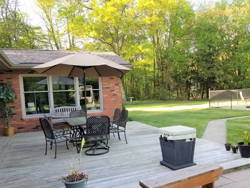 100 Cross Road Holyoke, MA 01040 - Photo 26 of 28