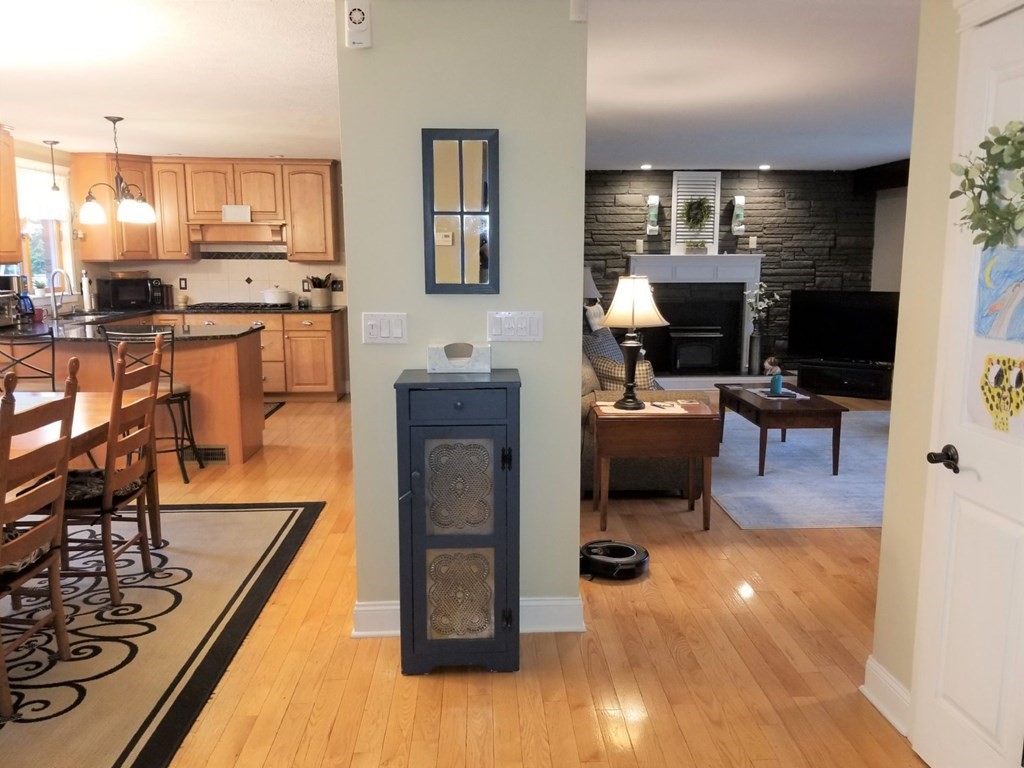 100 Cross Road Holyoke, MA 01040 - Photo 10 of 28