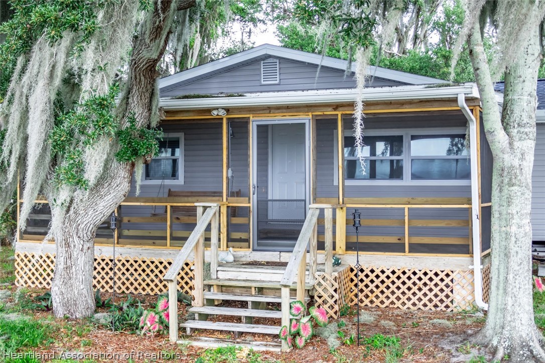 714 Lake June Road Lake Placid, FL 33852 - Photo 19 of 28 Gallery Image 19