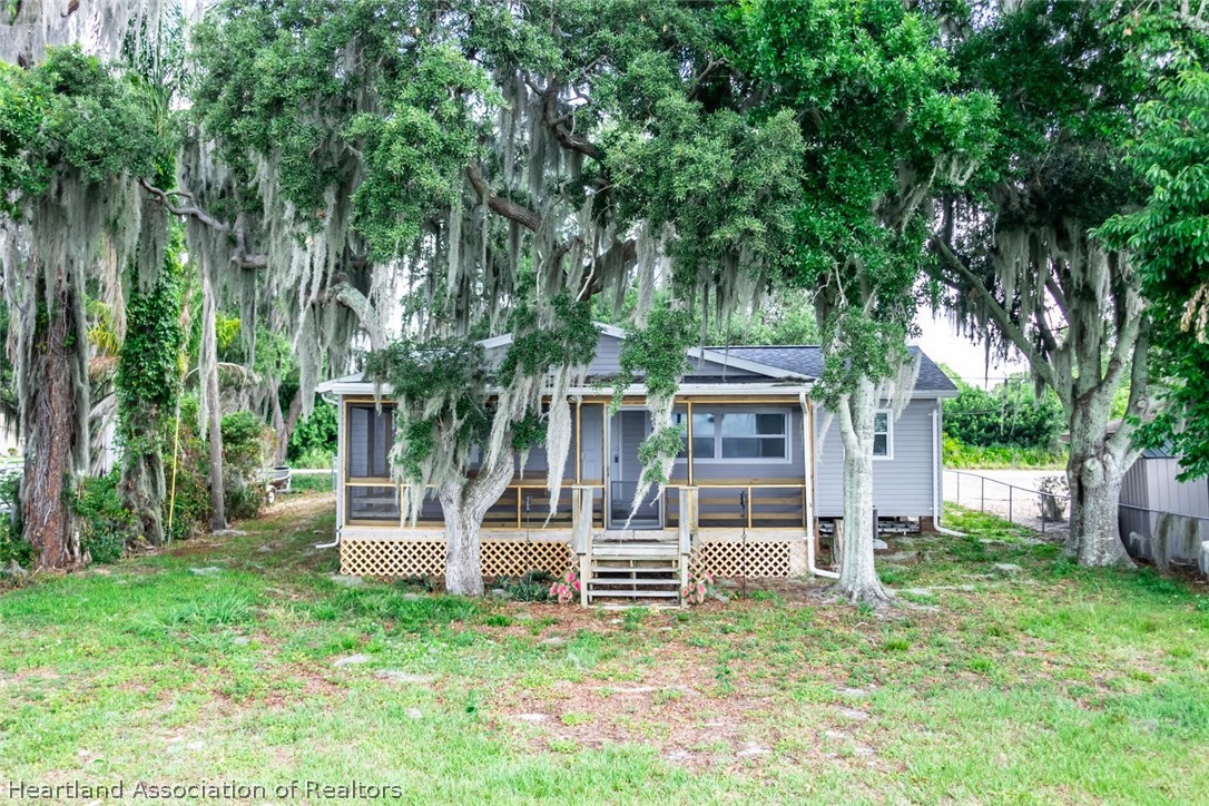 714 Lake June Road Lake Placid, FL 33852 - Photo 21 of 28 Gallery Image 21