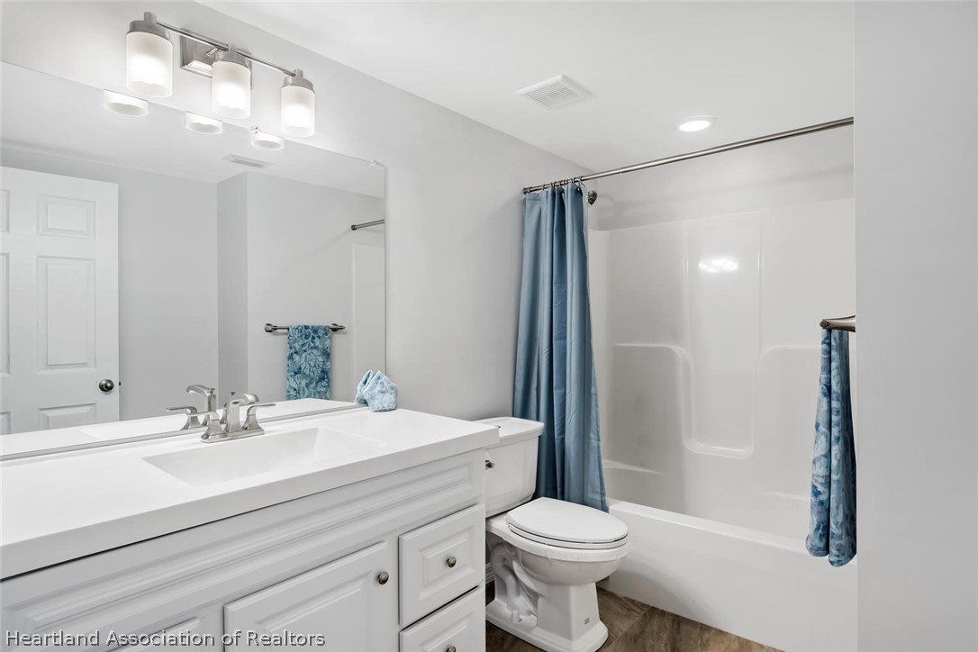 714 Lake June Road Lake Placid, FL 33852 - Photo 9 of 28 Gallery Image 9