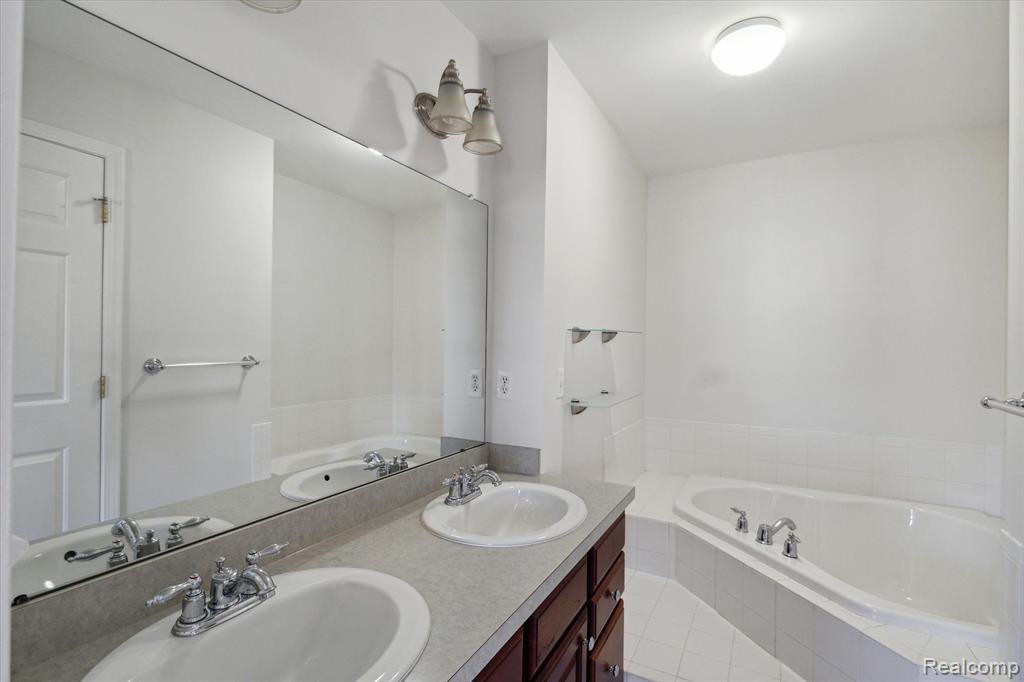 49055 Hawksburry Road Canton, MI 48188 - Photo 24 of 37 Gallery Image 24