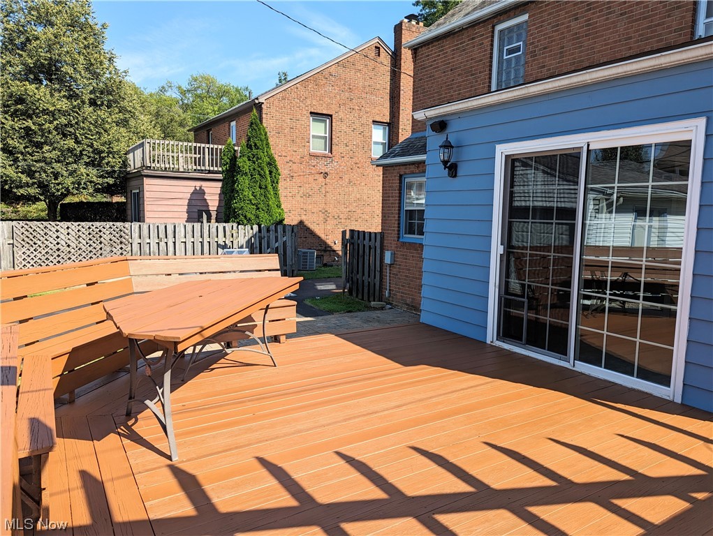 3853 Bethany Road Cleveland, OH 44118 - Photo 24 of 28