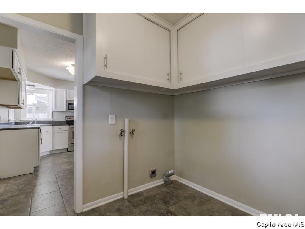 3506 Lancaster Road Springfield, IL 62703 - Photo 13 of 27