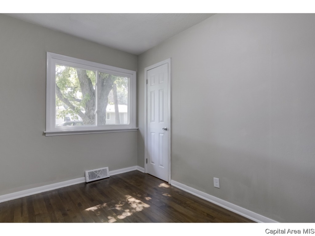 3506 Lancaster Road Springfield, IL 62703 - Photo 14 of 27
