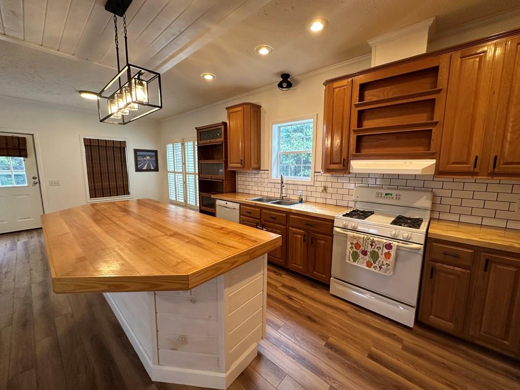5257 Flat Ridge Road Troutdale, VA 24378 - Photo 1 of 27 Gallery Image 1