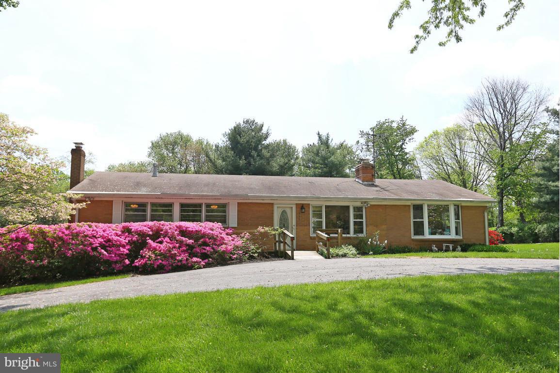 911 Ednor Road Silver Spring, MD 20905 - Photo 1 of 30 Exterior (Front)