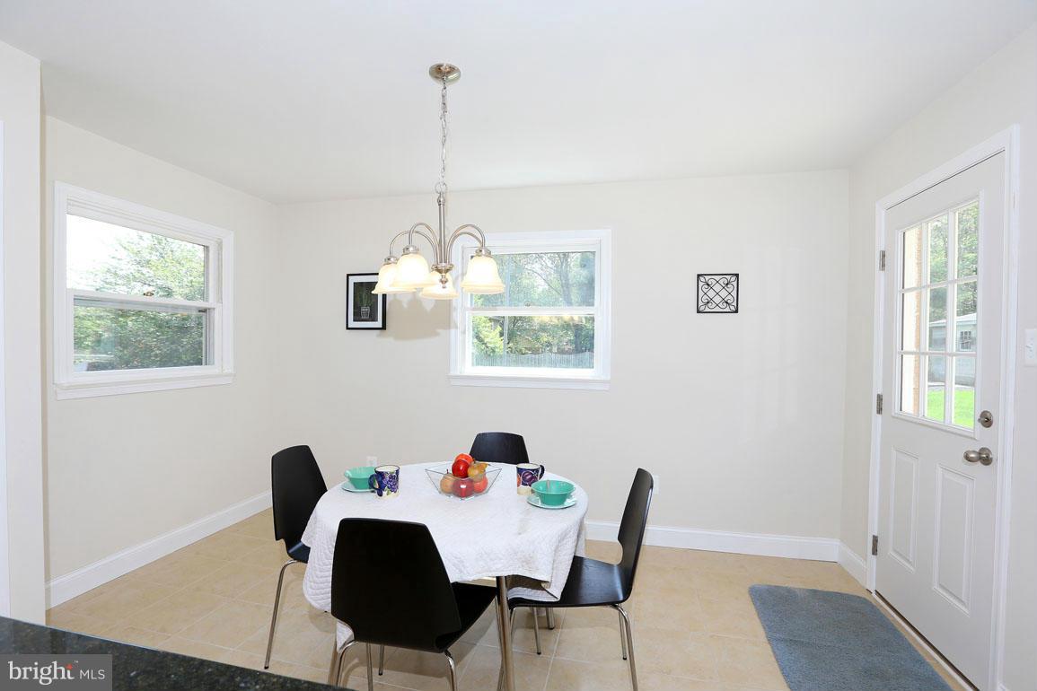 911 Ednor Road Silver Spring, MD 20905 - Photo 15 of 30 Breakfast room off kitchen