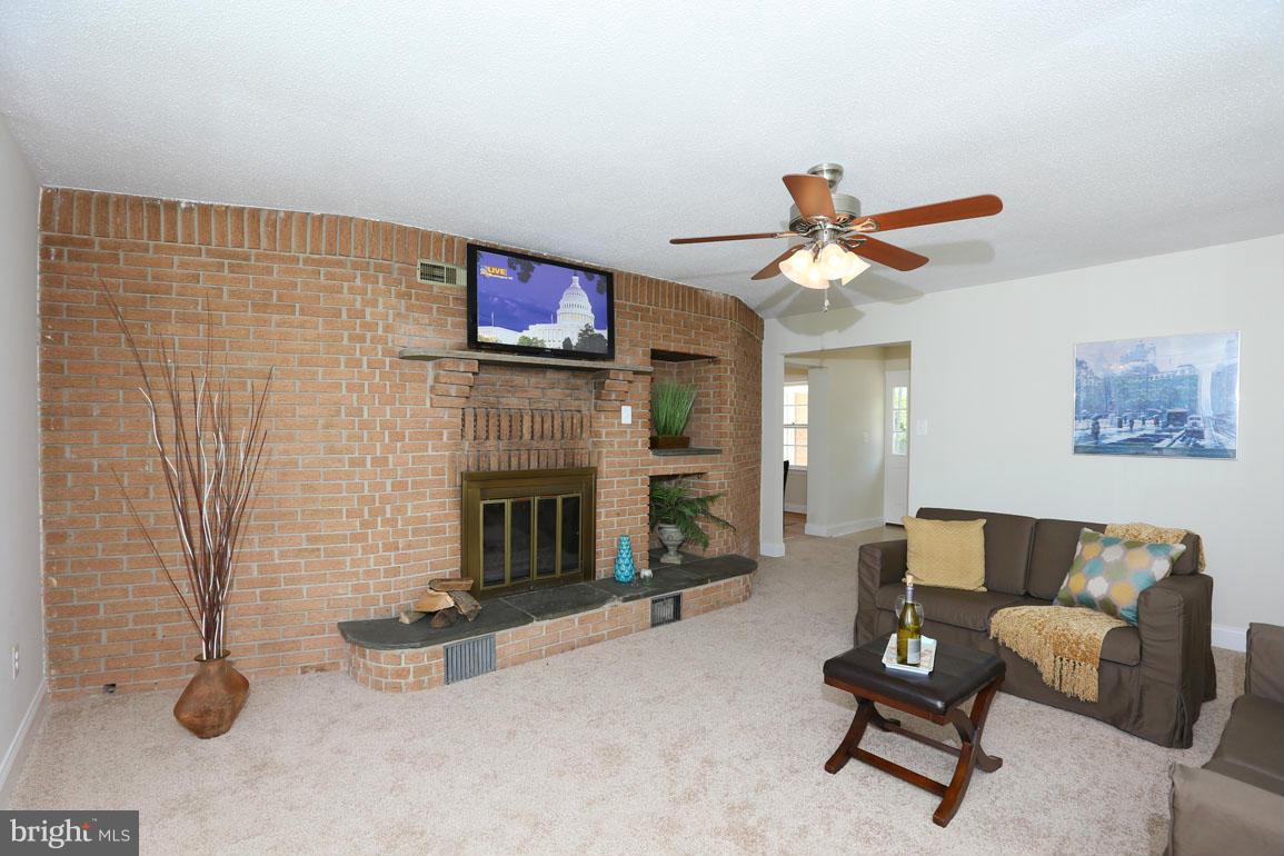 911 Ednor Road Silver Spring, MD 20905 - Photo 18 of 30 Large and expansive with window seat