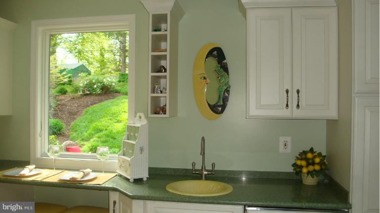 3726 Macalpine Road Ellicott City, MD 21042 - Photo 5 of 30 Kitchen
